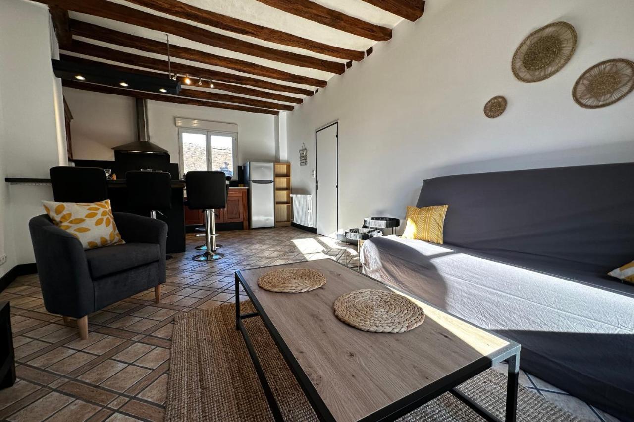 Charming Apartment Close To The Center Of Blere Exterior photo